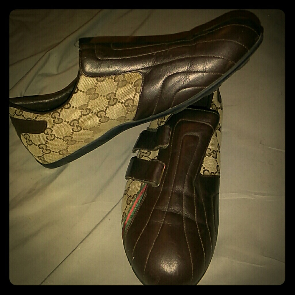 Brown gucci shoes